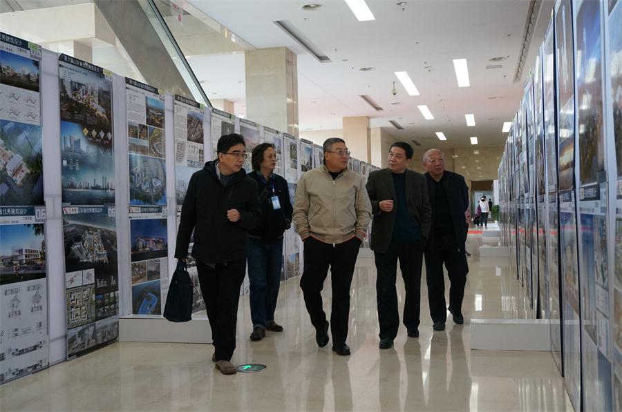 泰山喜訊:省優(yōu)秀建筑設(shè)計方案巡展暨大師講座成功舉辦!(圖6)