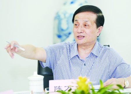 ȫ���˴�������������볣ί��ԭ�����f(xi��)����ϯ��f־